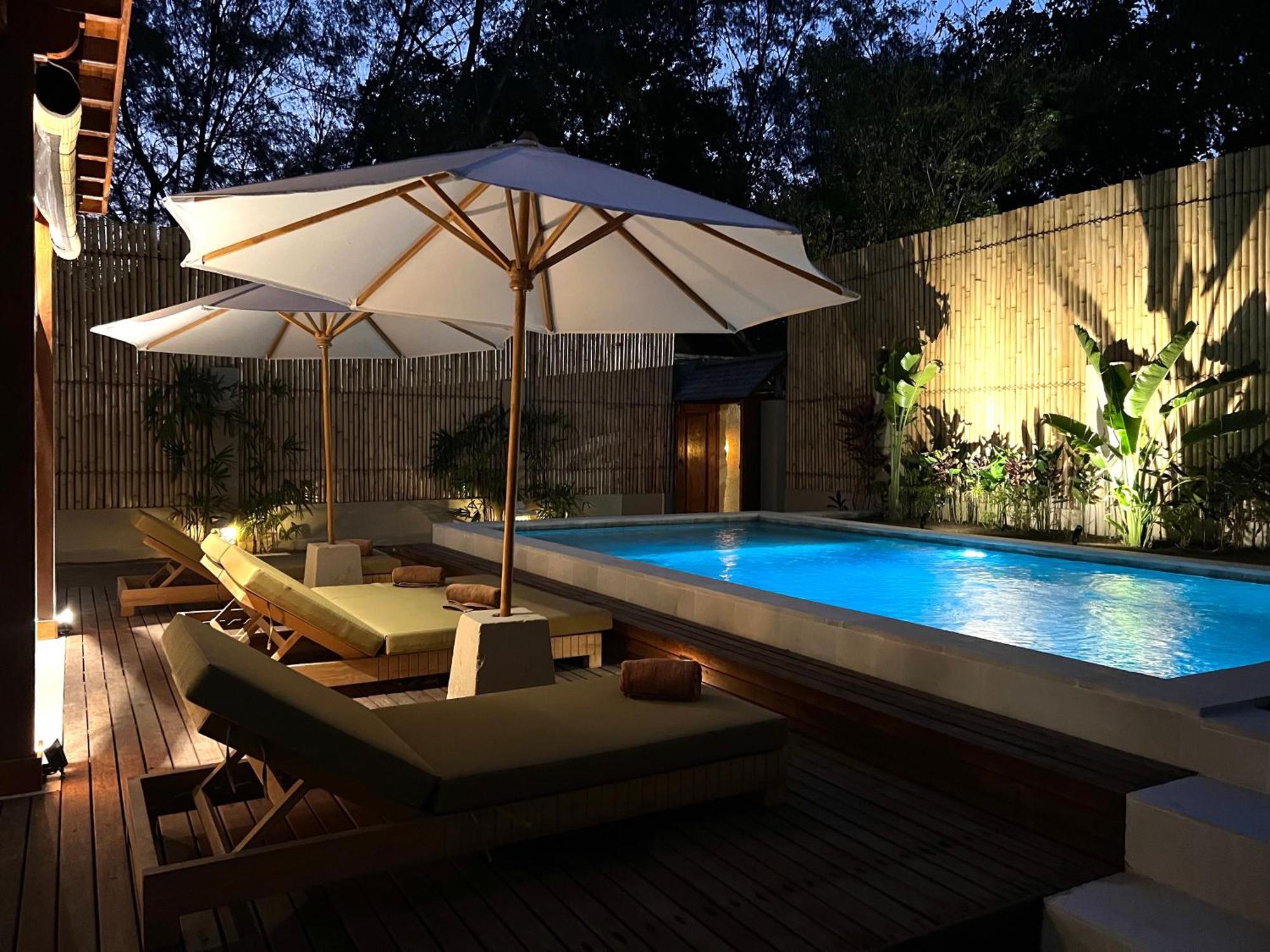 The Gili Beach Resort Gili Trawangan Luaran gambar