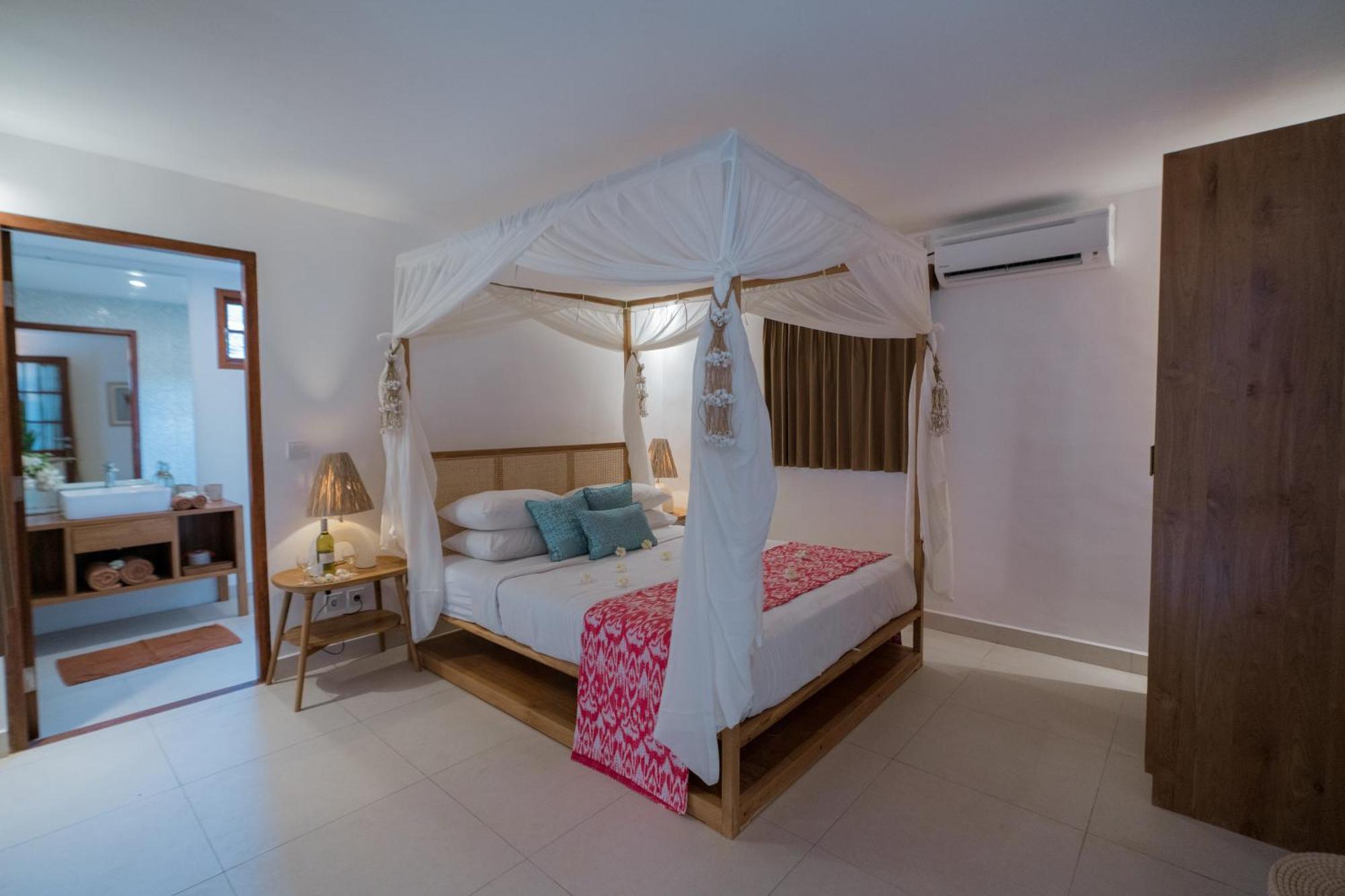 The Gili Beach Resort Gili Trawangan Luaran gambar