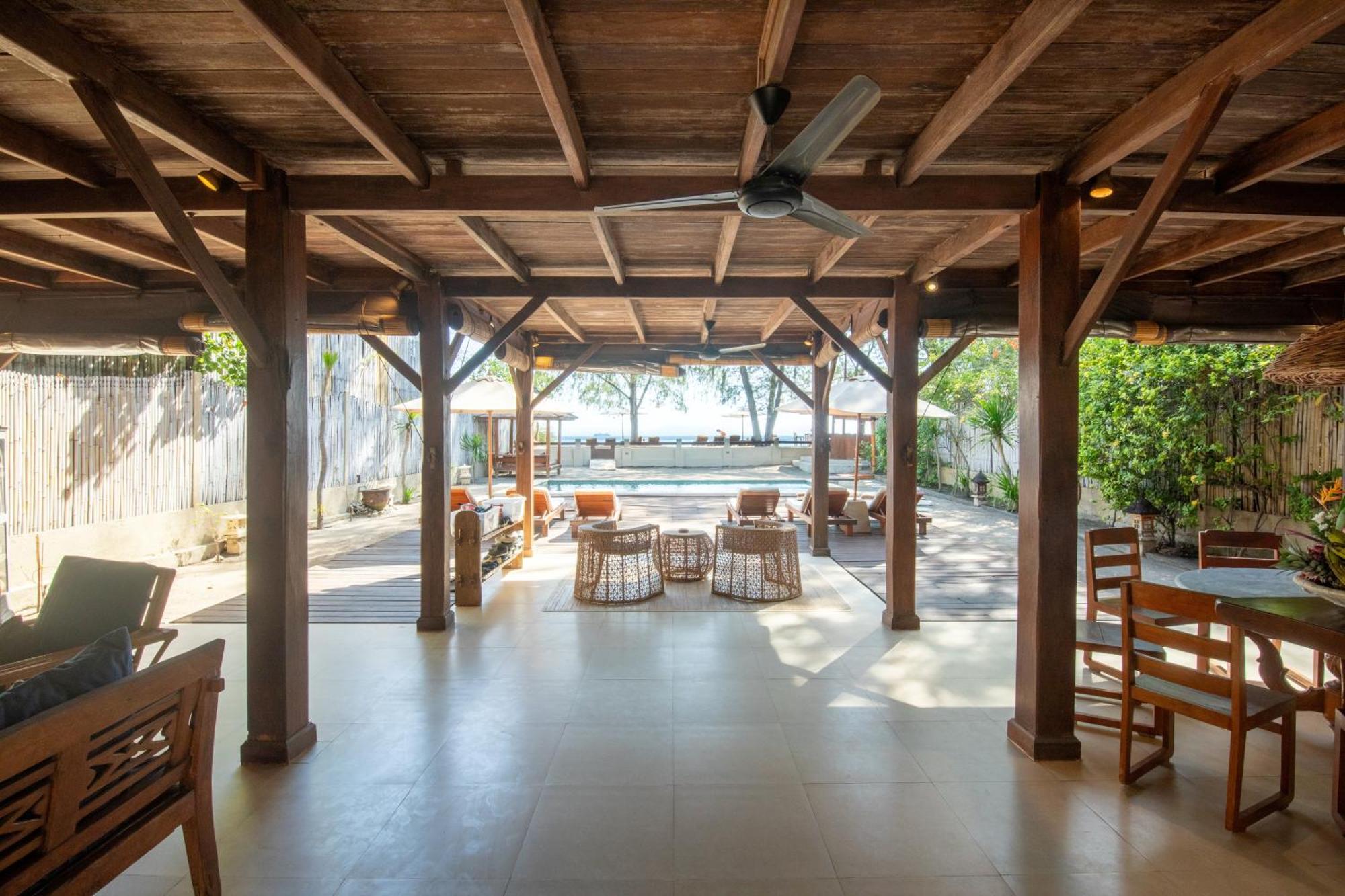 The Gili Beach Resort Gili Trawangan Luaran gambar