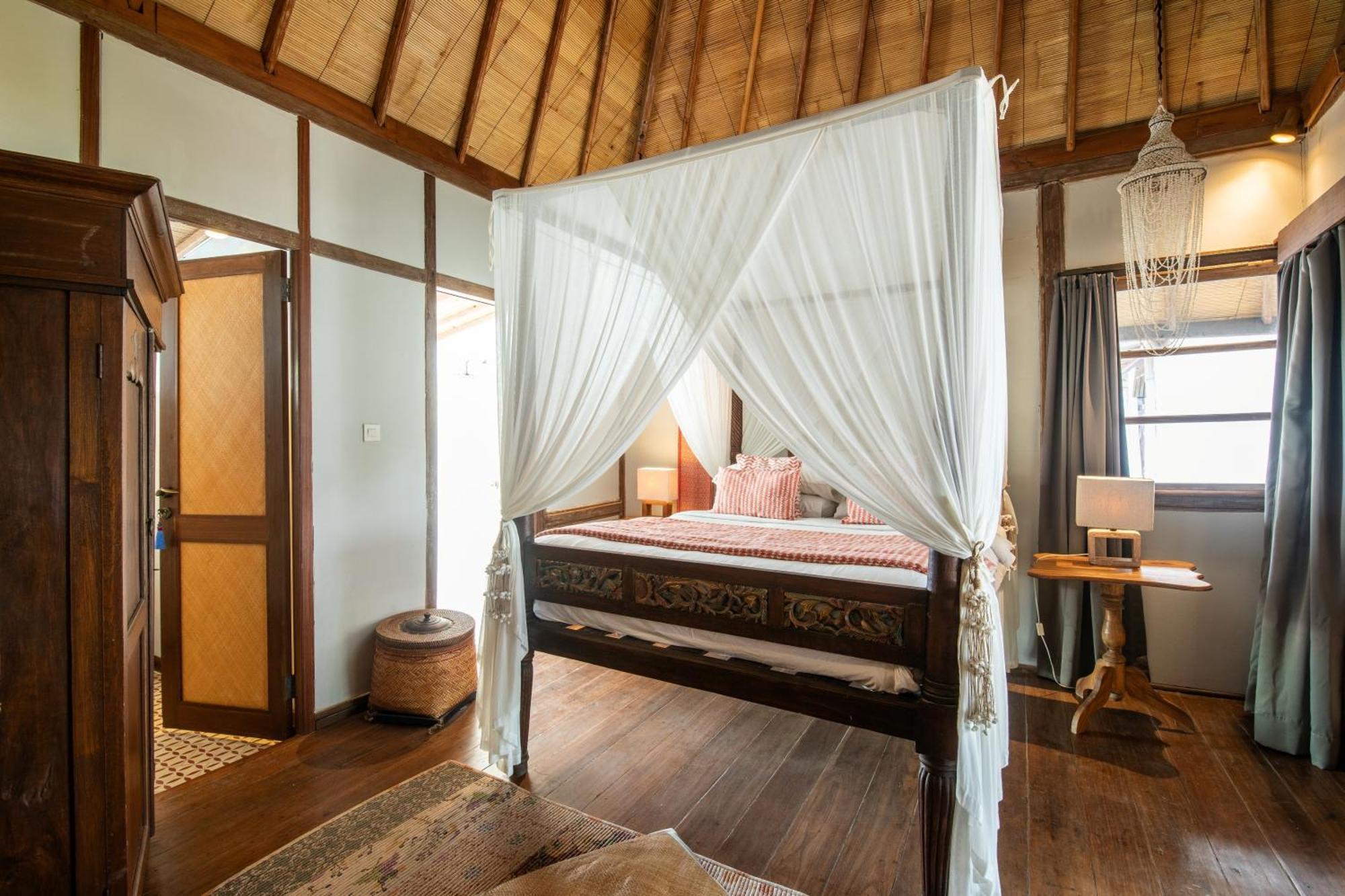 The Gili Beach Resort Gili Trawangan Luaran gambar