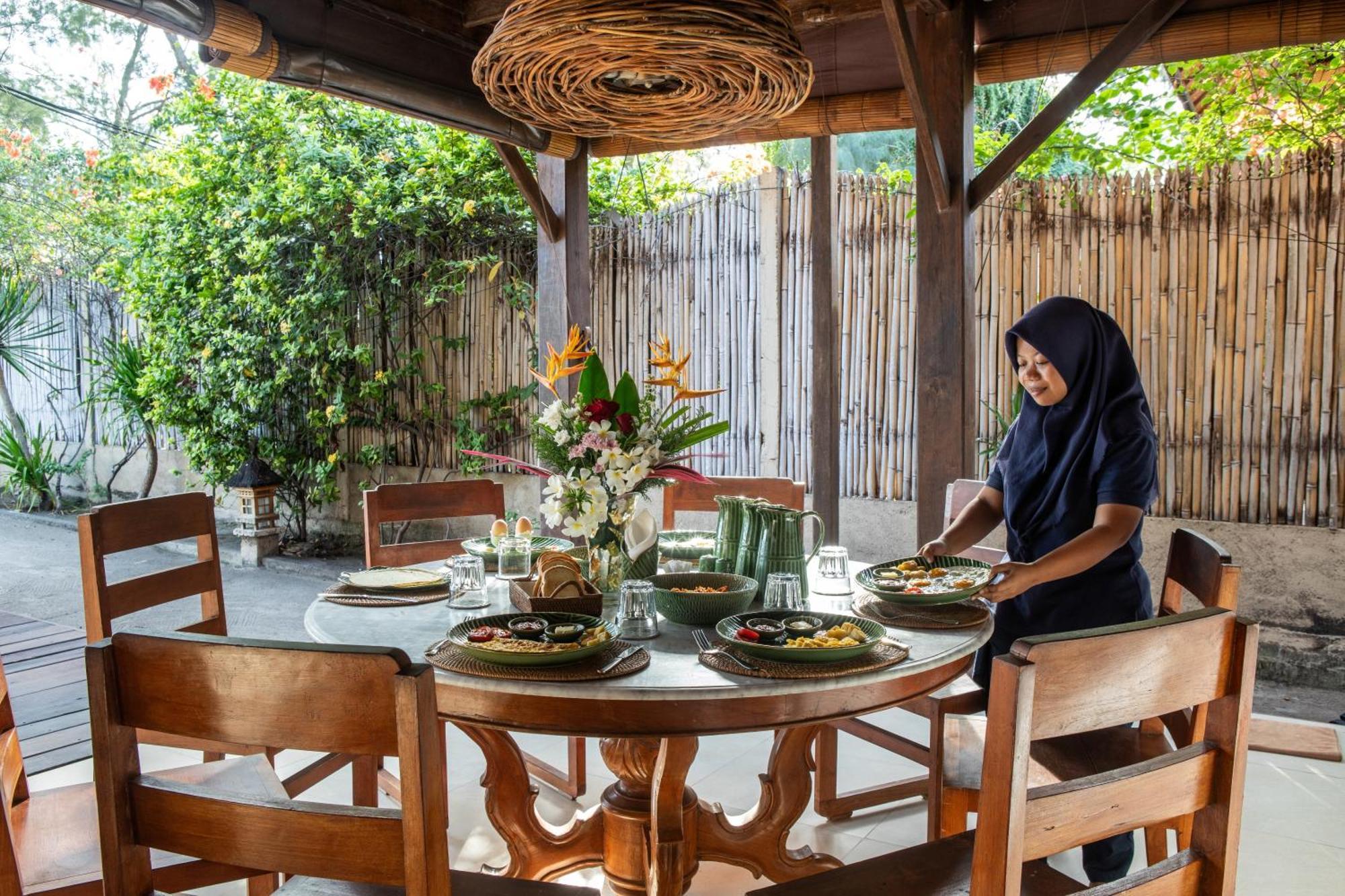 The Gili Beach Resort Gili Trawangan Luaran gambar